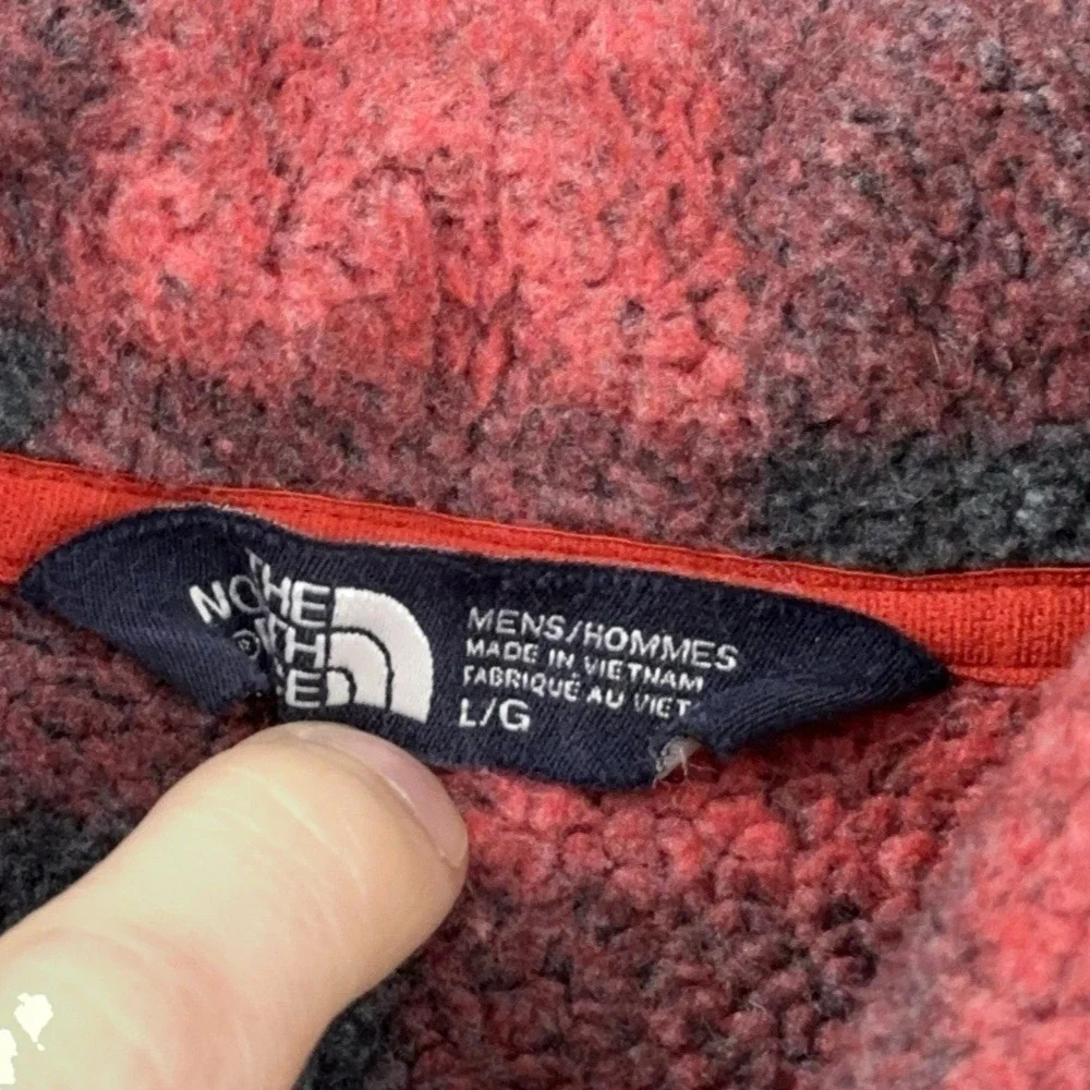 The North Face Novelty Gordon Lyons 1/4 Zip Men's Large Red Buffalo Plaid Fleece